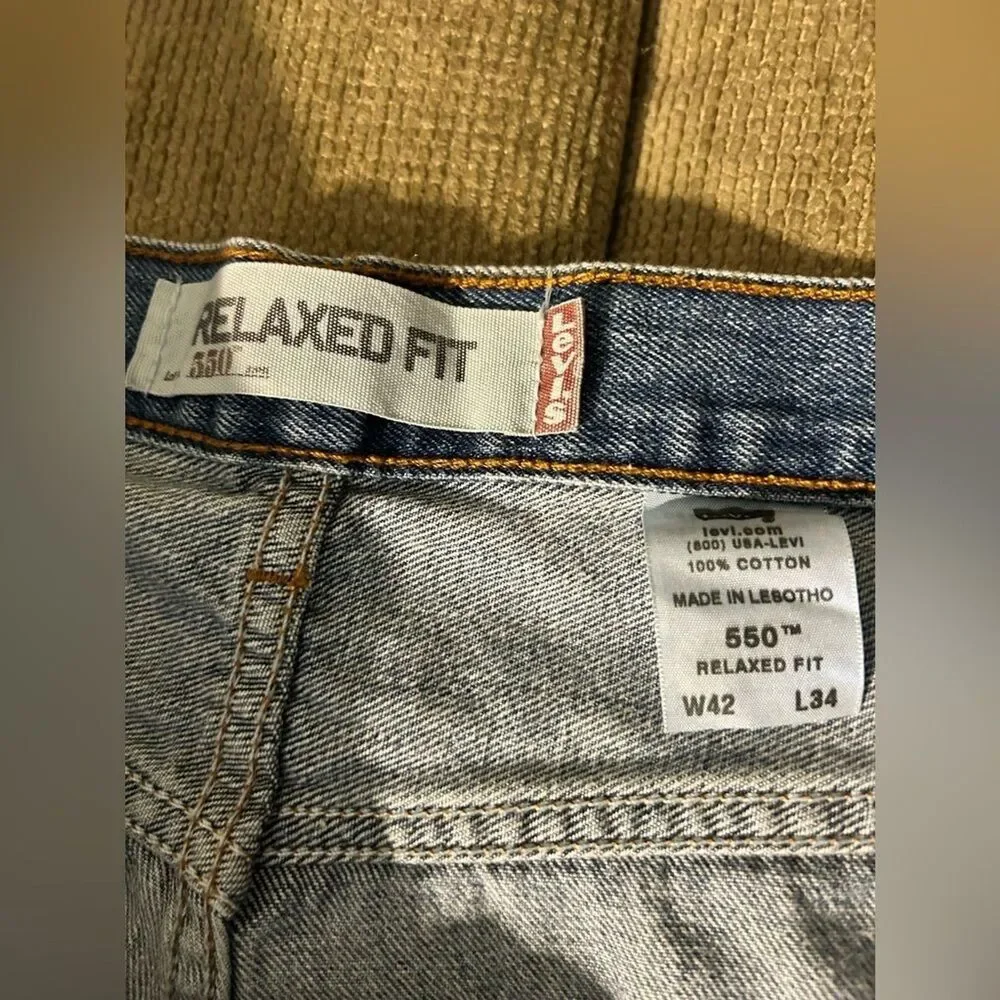 Men's Levi's 550 Relaxed Fit Straight Jeans Light Blue 42x34 Casual Work Cowboy